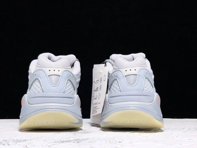 V2 Boost Adidas 'Inertia' FW2549 Yeezy 700 1212